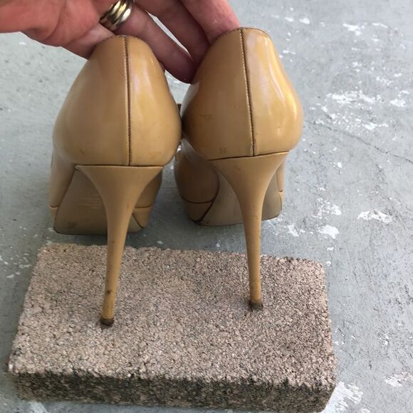 Valentino Patent leather heels - Picture 7 of 12